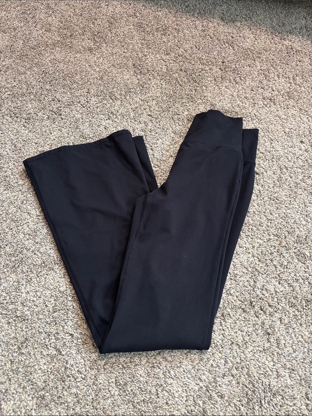 Vuori Stuio Flares size small